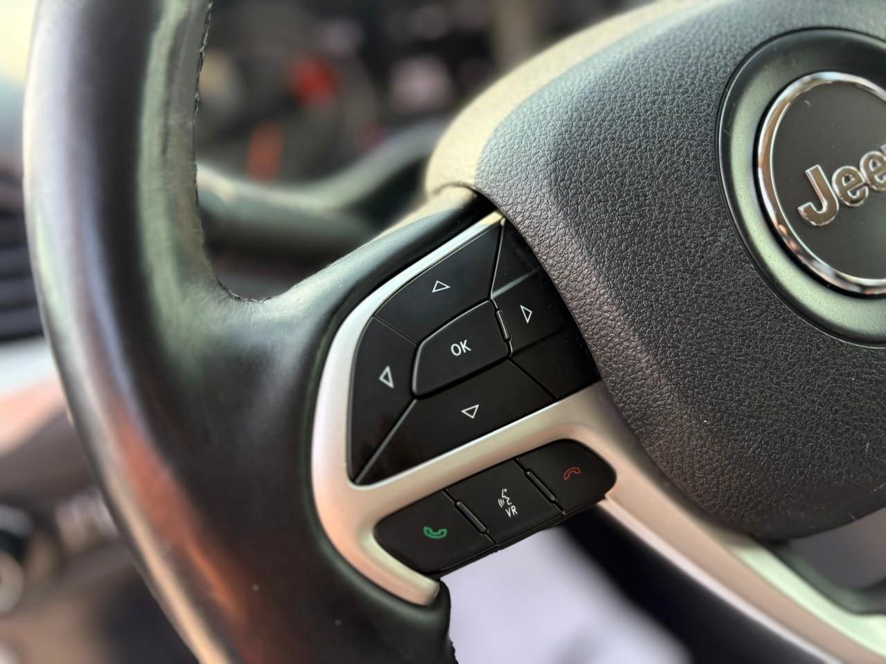 2018 Jeep Cherokee Trailhawk 4dr 4x4 Photo