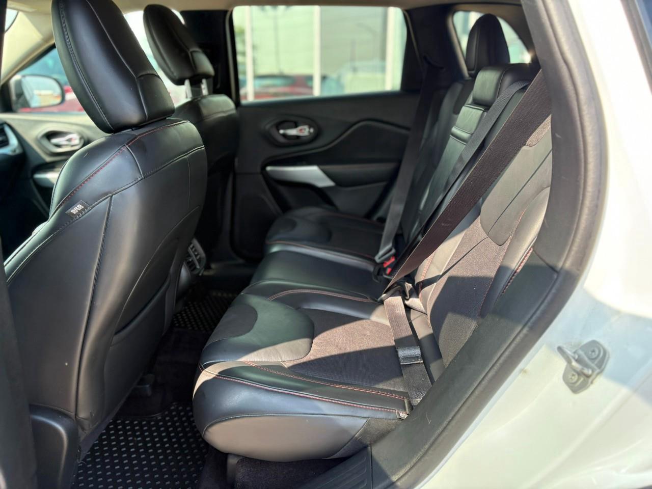 2018 Jeep Cherokee Trailhawk 4dr 4x4 Photo