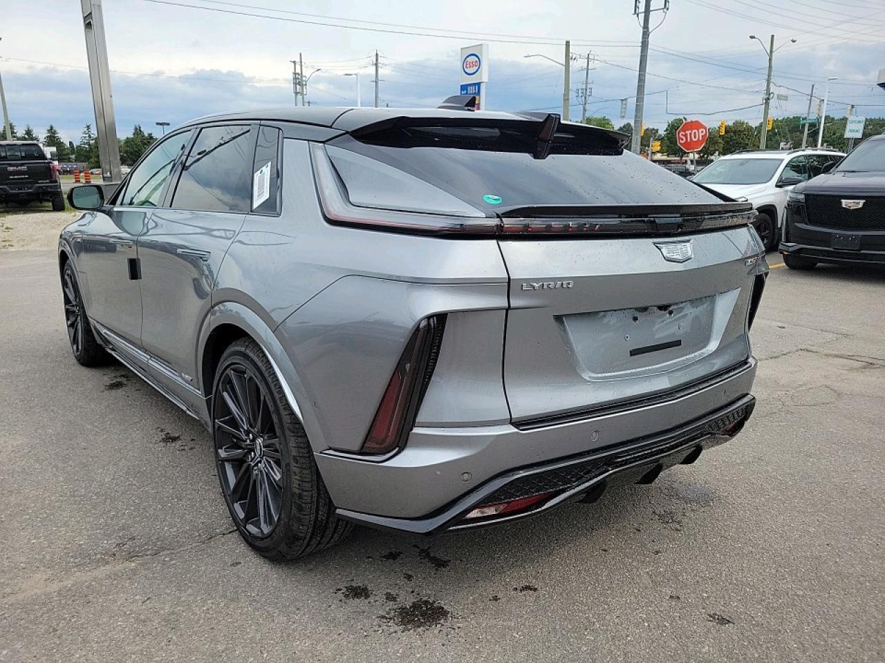 2026 Cadillac LYRIQ V Premium 4dr Photo