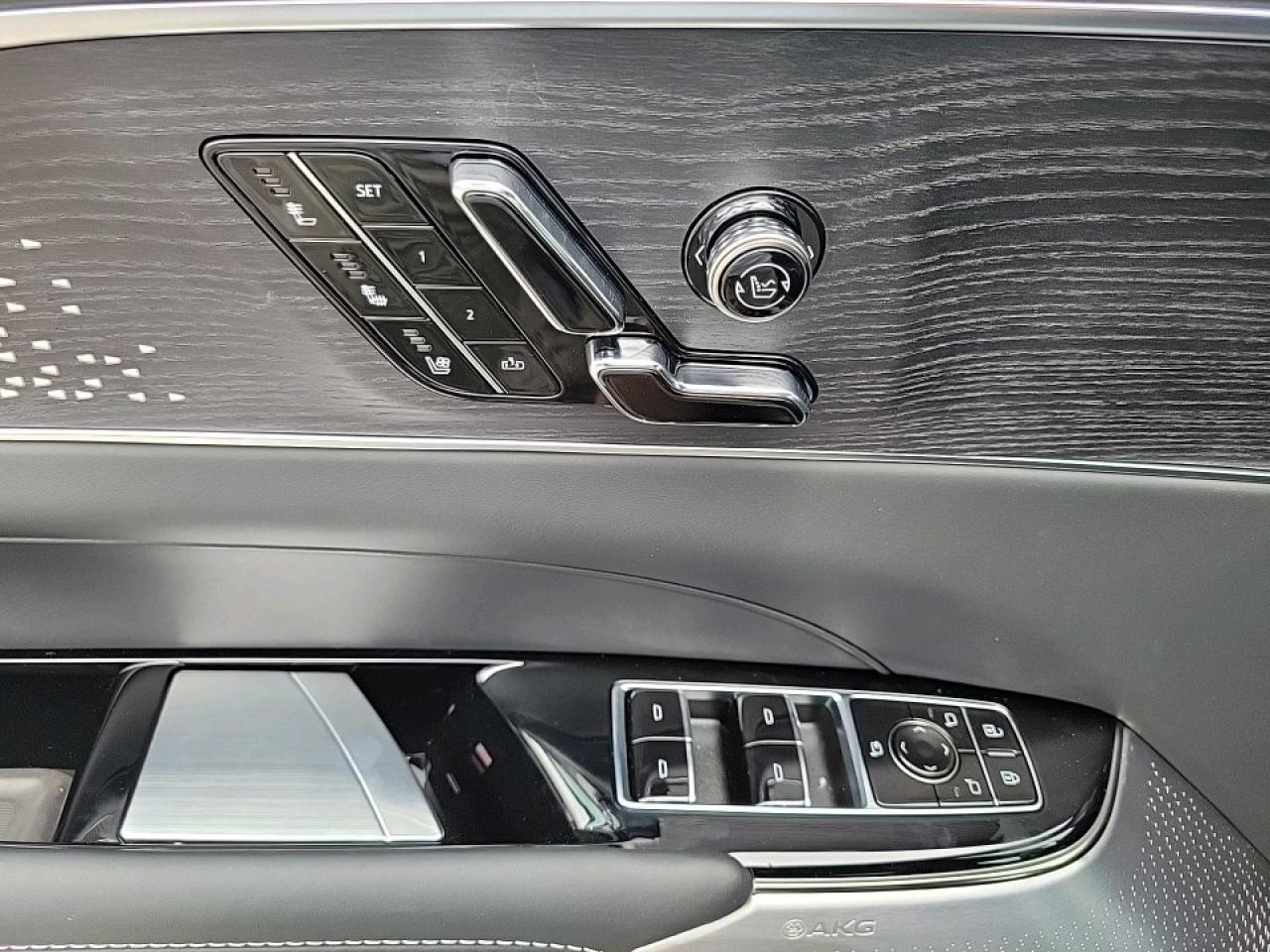 2026 Cadillac LYRIQ V Premium 4dr Photo