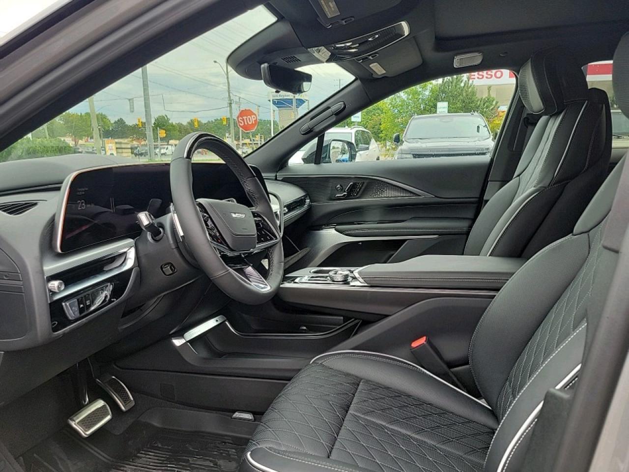 2026 Cadillac LYRIQ V Premium 4dr Photo