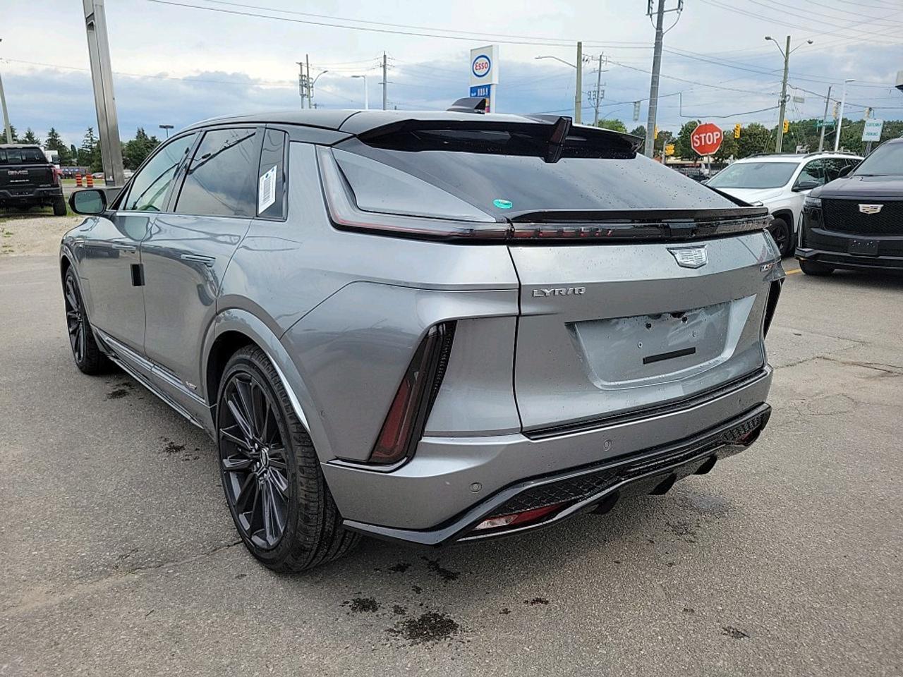 2026 Cadillac LYRIQ V Premium 4dr Photo