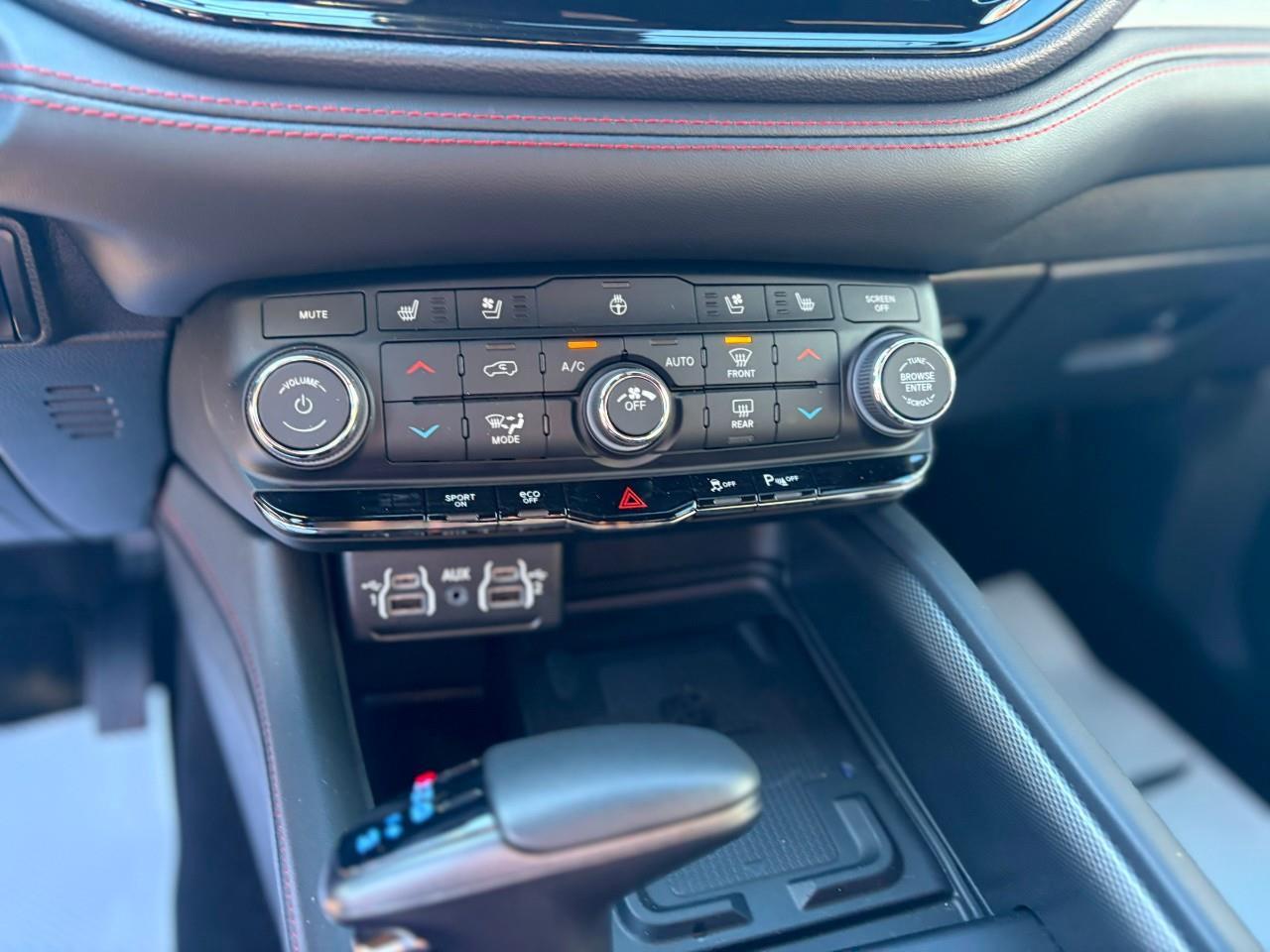 2024 Dodge Durango R/T 4dr All-wheel Drive Photo