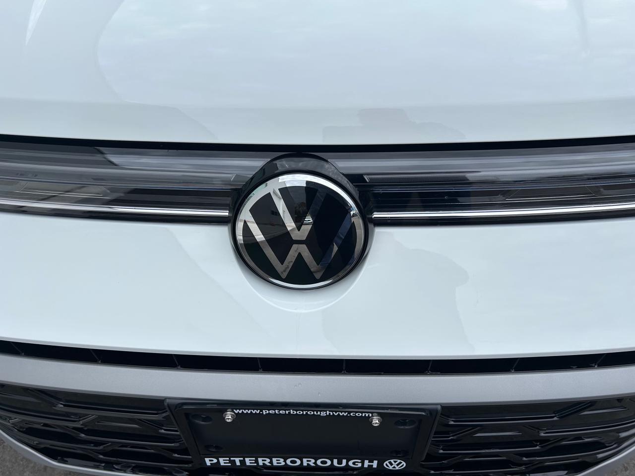 2026 Volkswagen Taos Highline 4dr All-Wheel Drive 4MOTION Photo