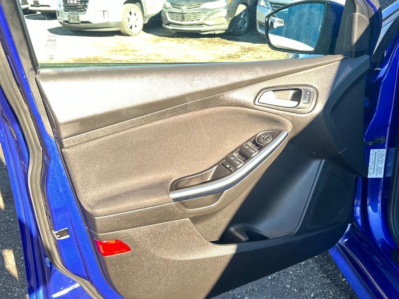 2015 Ford Focus ST Base 4dr Hatchback Photo