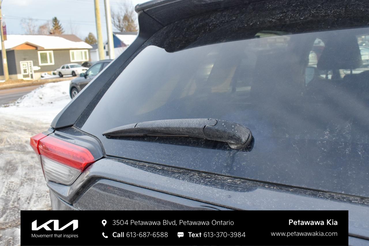 2021 Toyota RAV4 XLE 4dr All-wheel Drive Photo