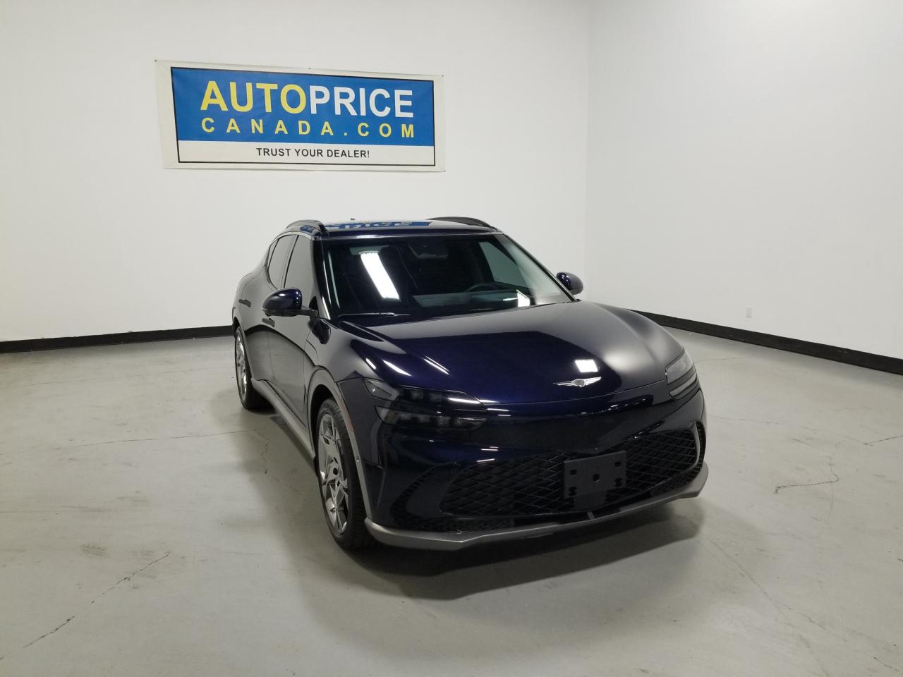 2023 Genesis GV60 Performance w/Navy Interior 4dr All-Wheel Drive Photo0