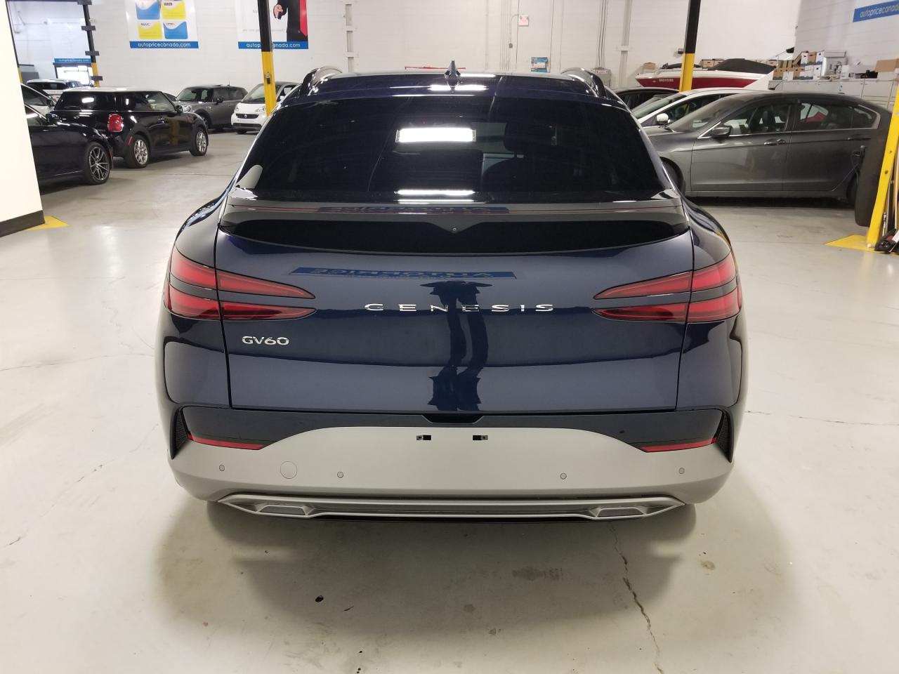 2023 Genesis GV60 Performance w/Navy Interior 4dr All-Wheel Drive Photo
