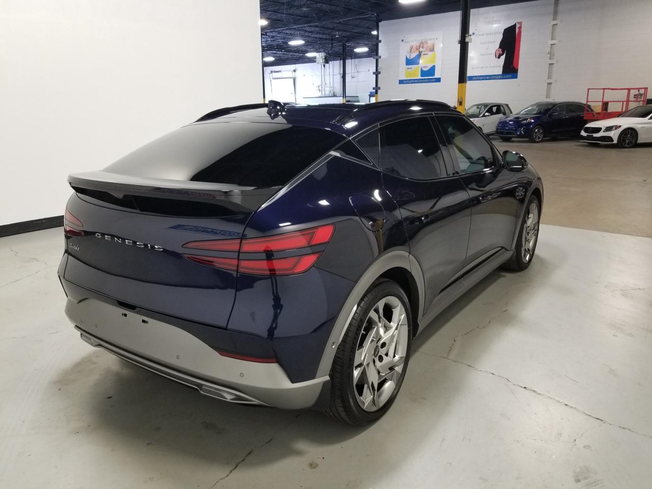 2023 Genesis GV60 Performance w/Navy Interior 4dr All-Wheel Drive Photo