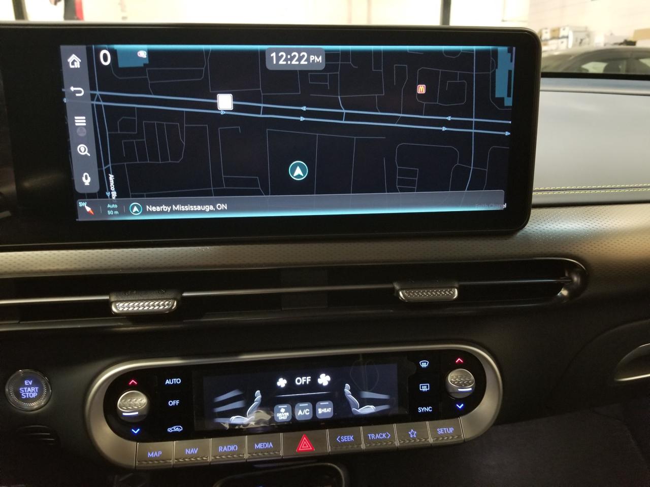 2023 Genesis GV60 Performance w/Navy Interior 4dr All-Wheel Drive Photo