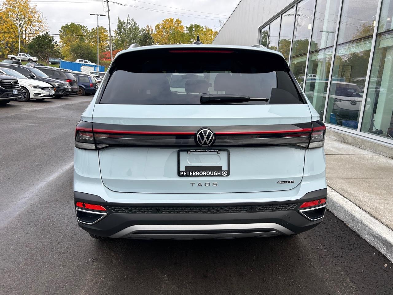 2026 Volkswagen Taos Highline 4dr All-Wheel Drive 4MOTION Photo3