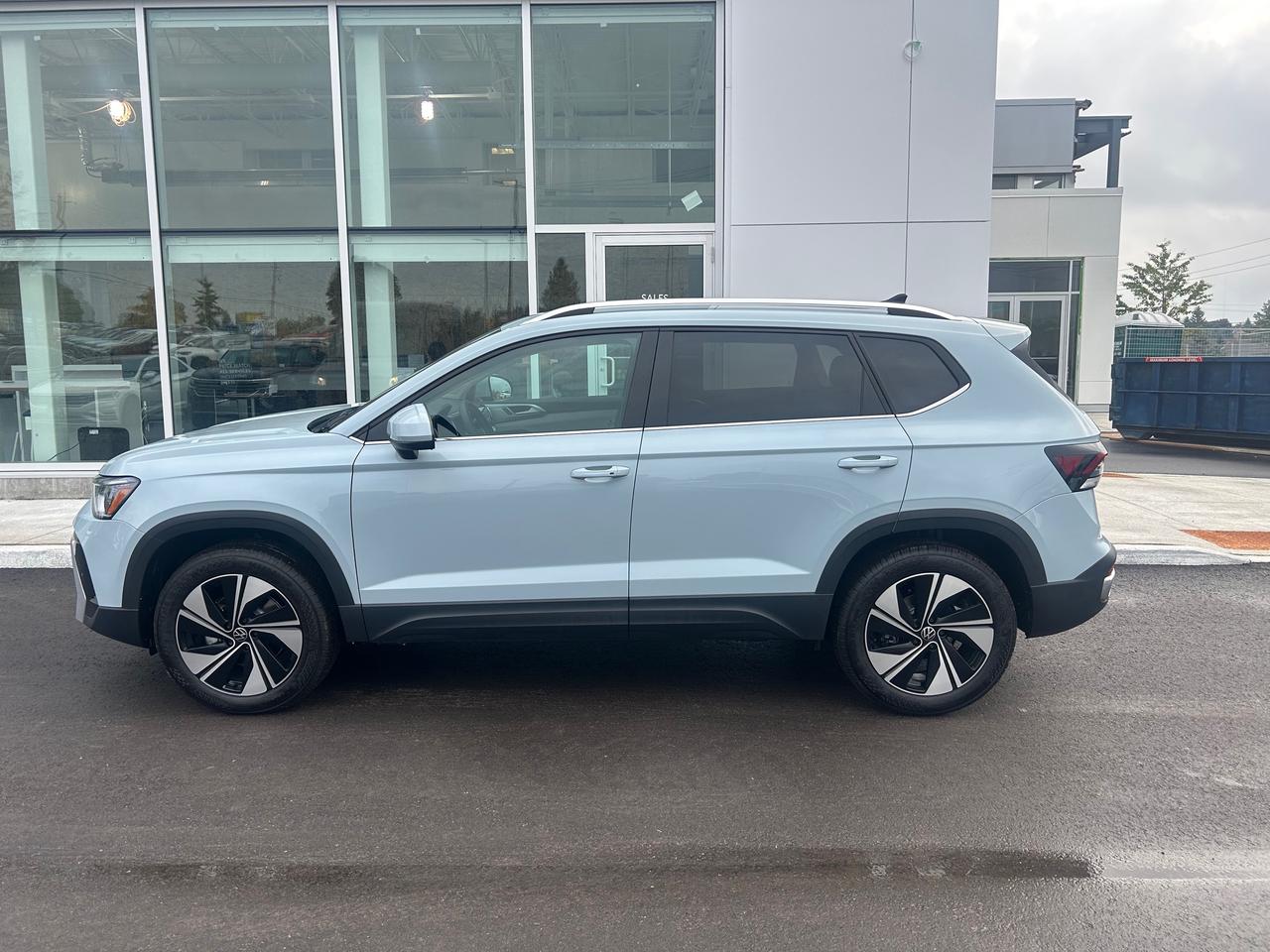 2026 Volkswagen Taos Highline 4dr All-Wheel Drive 4MOTION Photo5