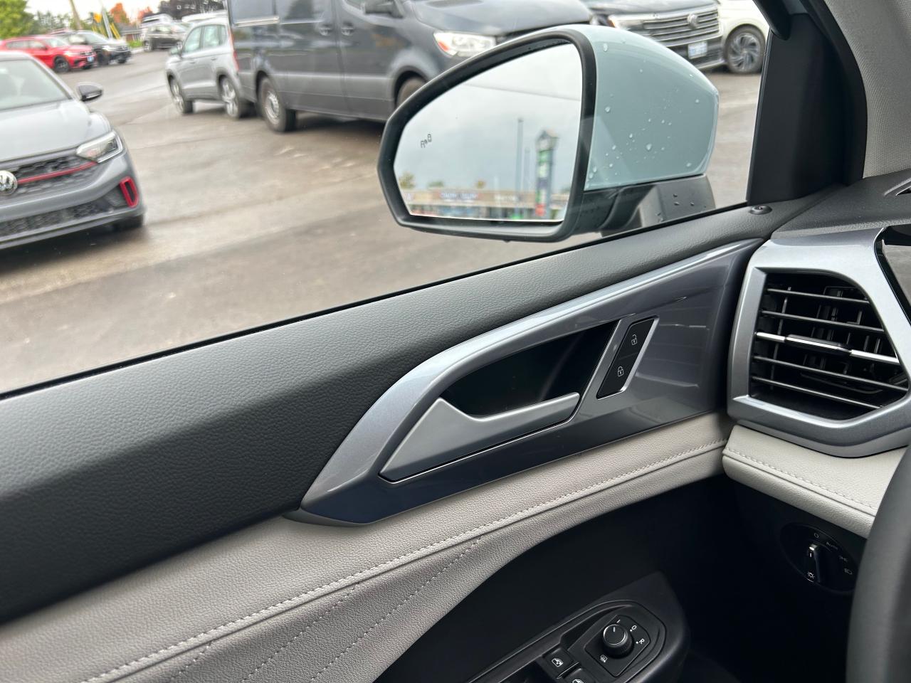 2026 Volkswagen Taos Highline 4dr All-Wheel Drive 4MOTION Photo