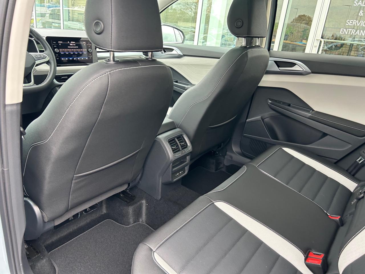 2026 Volkswagen Taos Highline 4dr All-Wheel Drive 4MOTION Photo