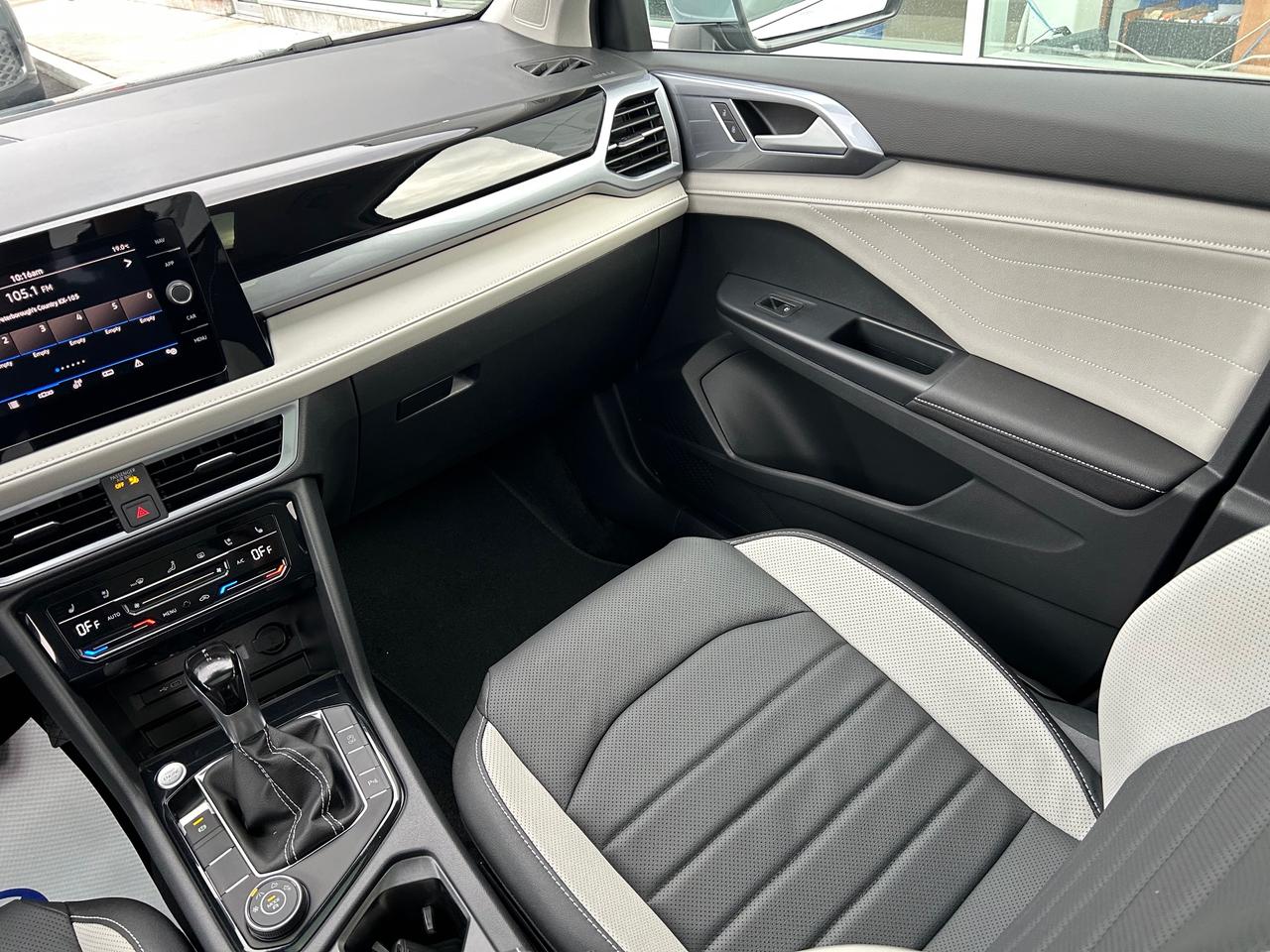 2026 Volkswagen Taos Highline 4dr All-Wheel Drive 4MOTION Photo