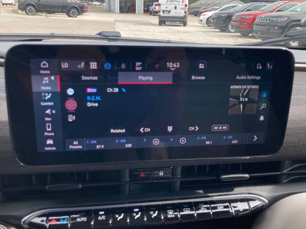 2025 Fiat 500E Base 2dr Hatchback Photo