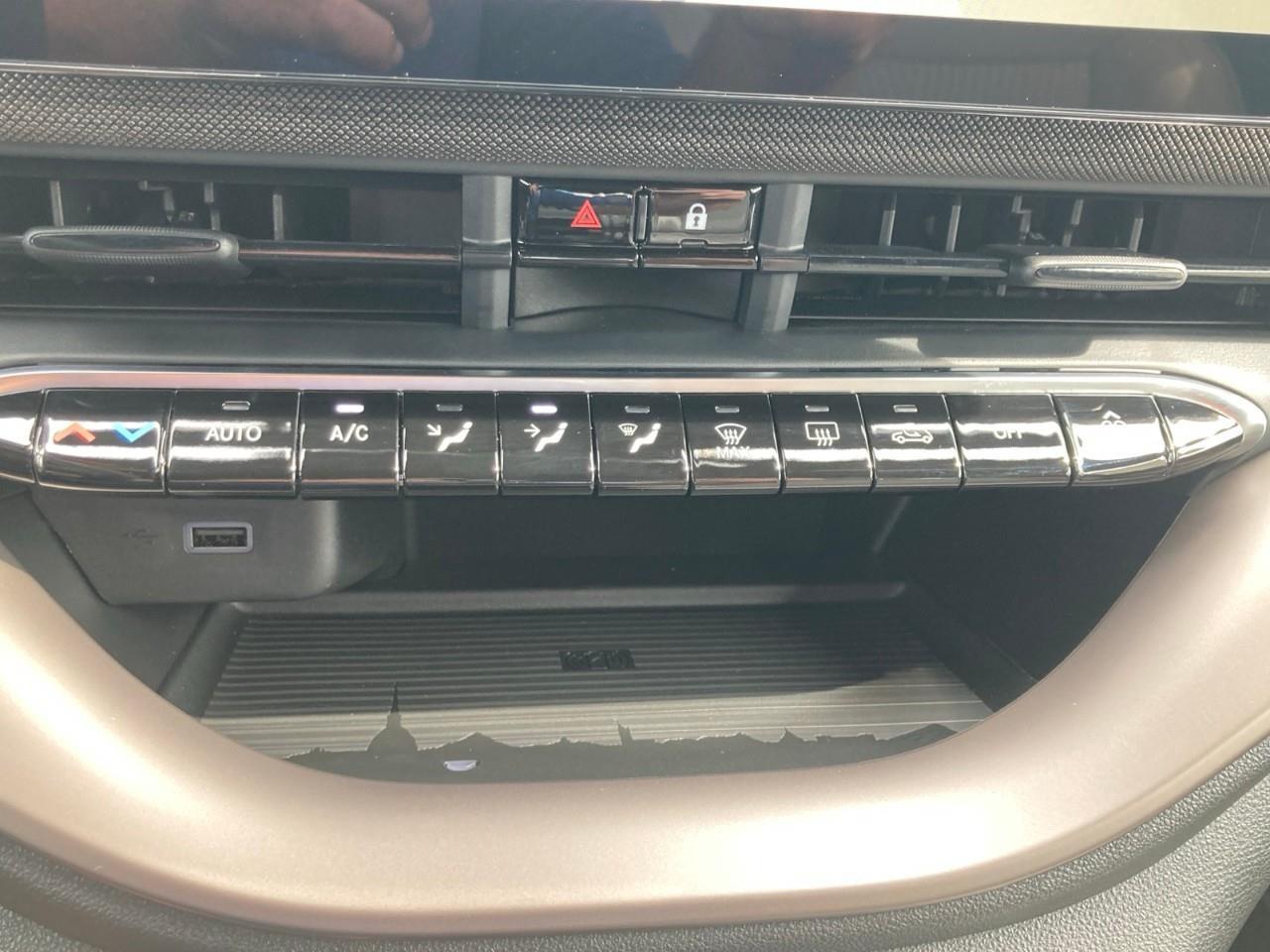 2025 Fiat 500E Base 2dr Hatchback Photo