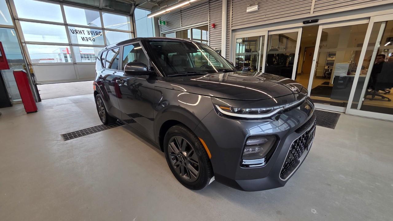 2022 Kia Soul EX+ 4dr Hatchback Photo