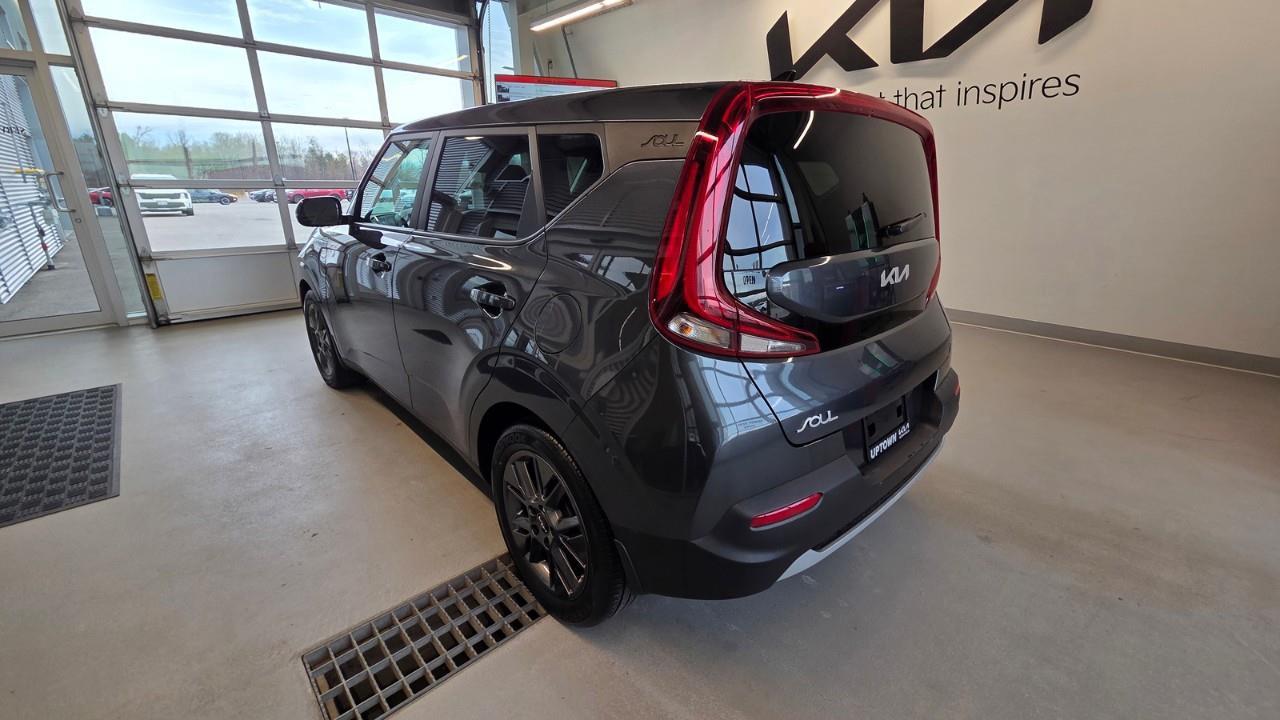 2022 Kia Soul EX+ 4dr Hatchback Photo