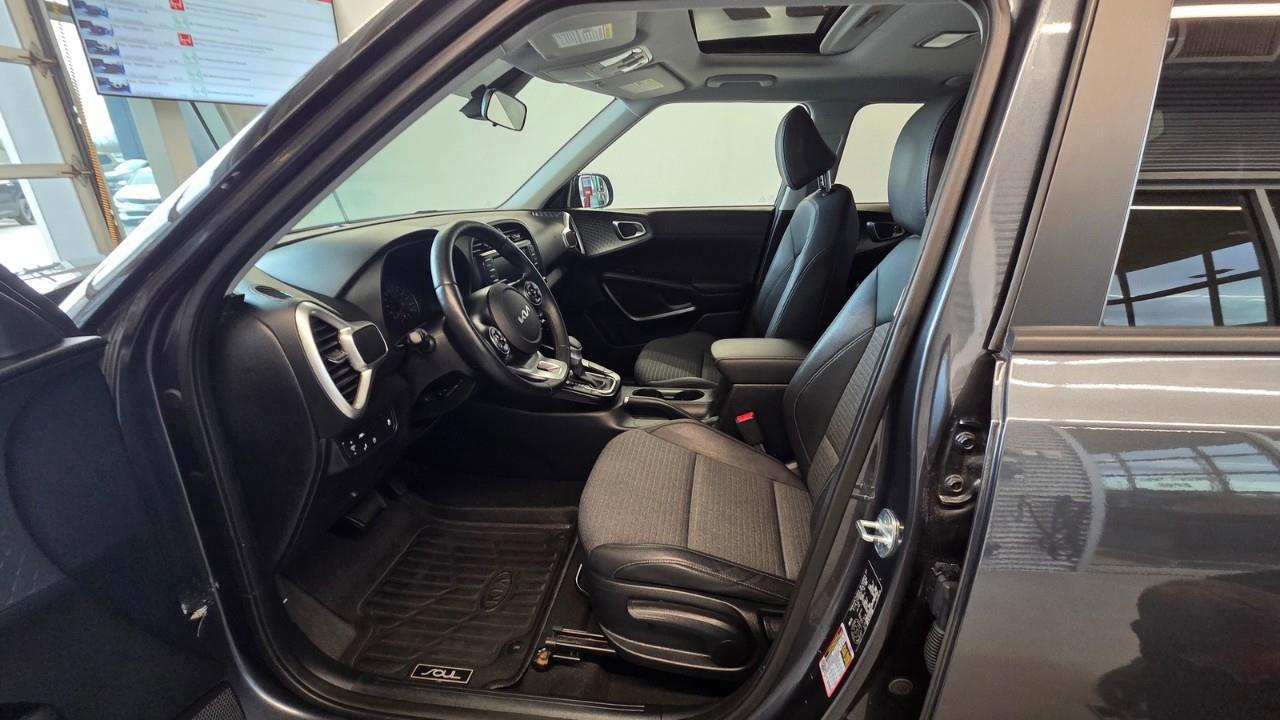 2022 Kia Soul EX+ 4dr Hatchback Photo
