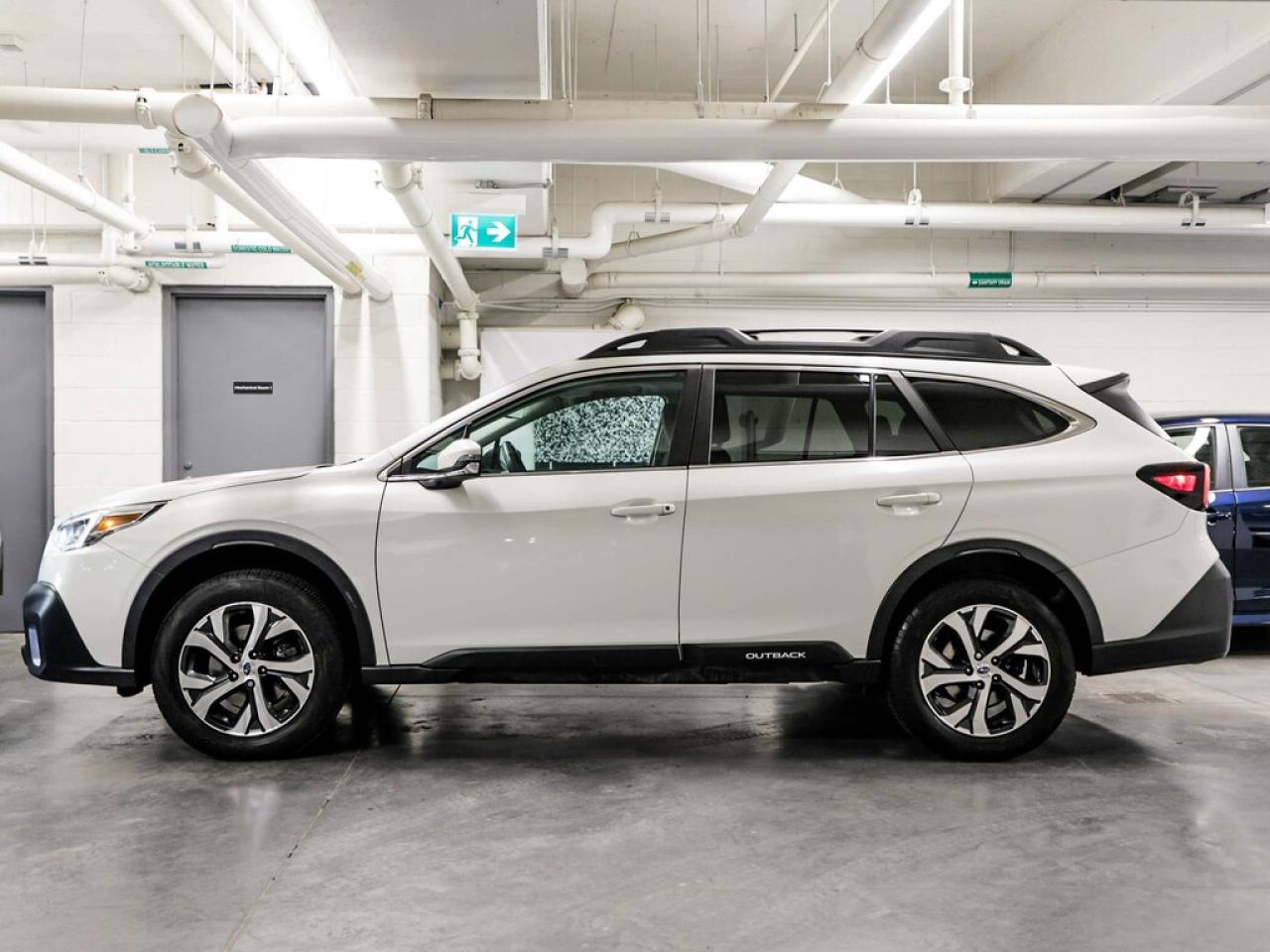 2022 Subaru Outback  Photo3