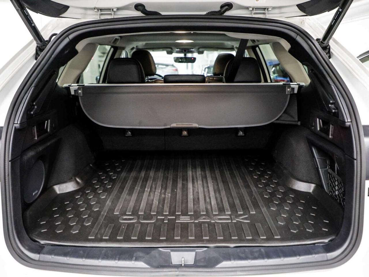 2022 Subaru Outback  Photo