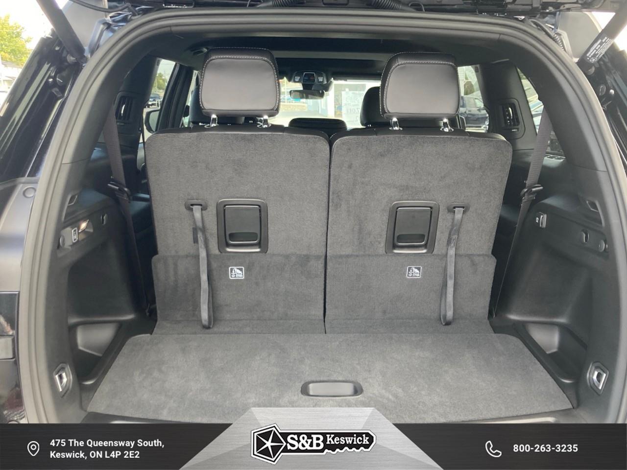 2025 Jeep Grand Cherokee L Laredo 4dr 4x4 Photo