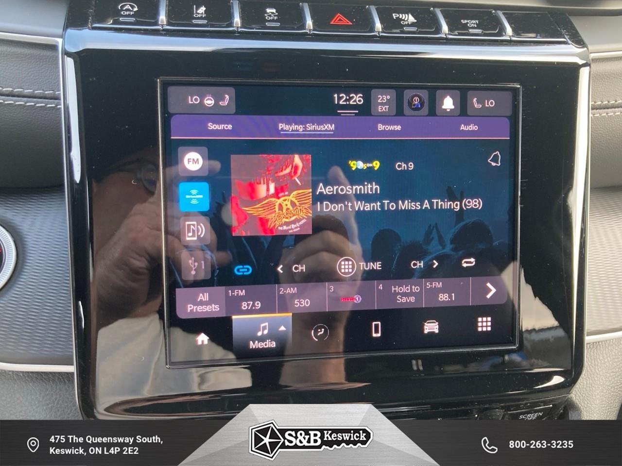 2025 Jeep Grand Cherokee L Laredo 4dr 4x4 Photo