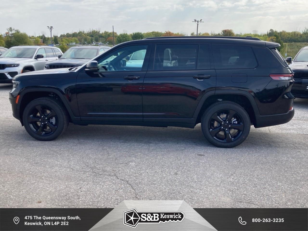 2025 Jeep Grand Cherokee L Laredo 4dr 4x4 Photo