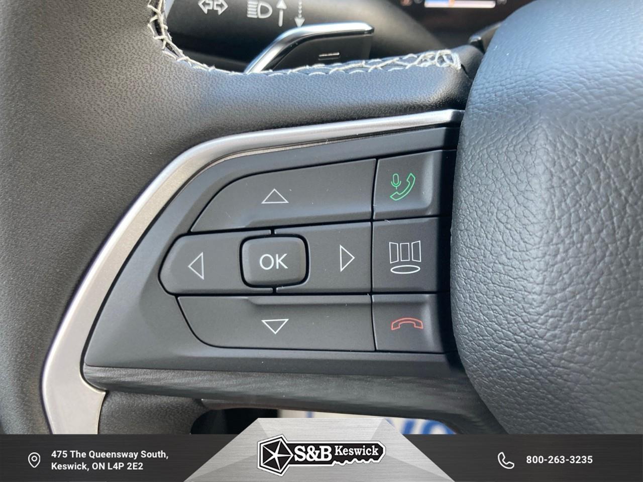 2025 Jeep Grand Cherokee L Laredo 4dr 4x4 Photo