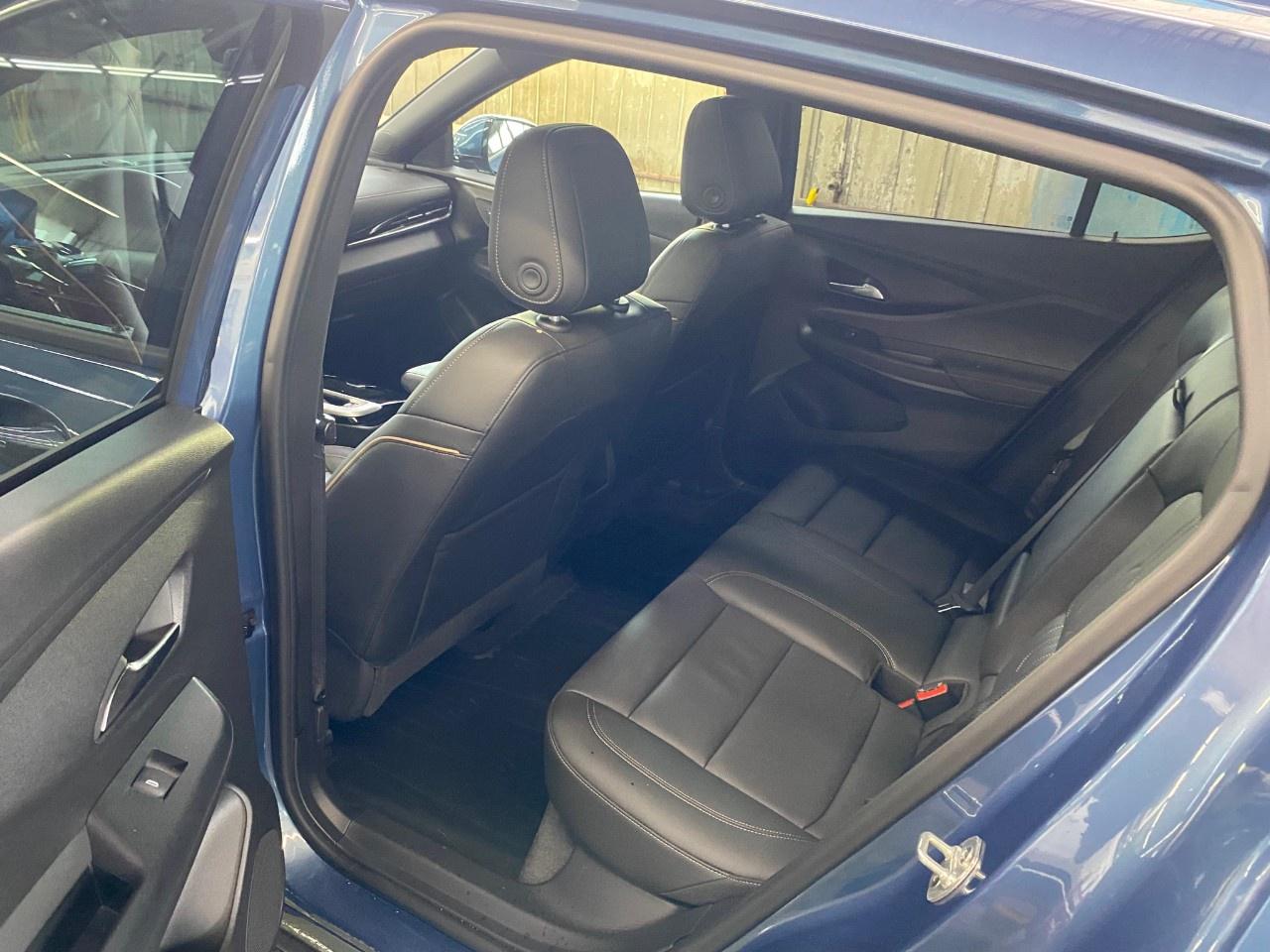 2025 Buick Envista FWD 4dr Avenir Photo