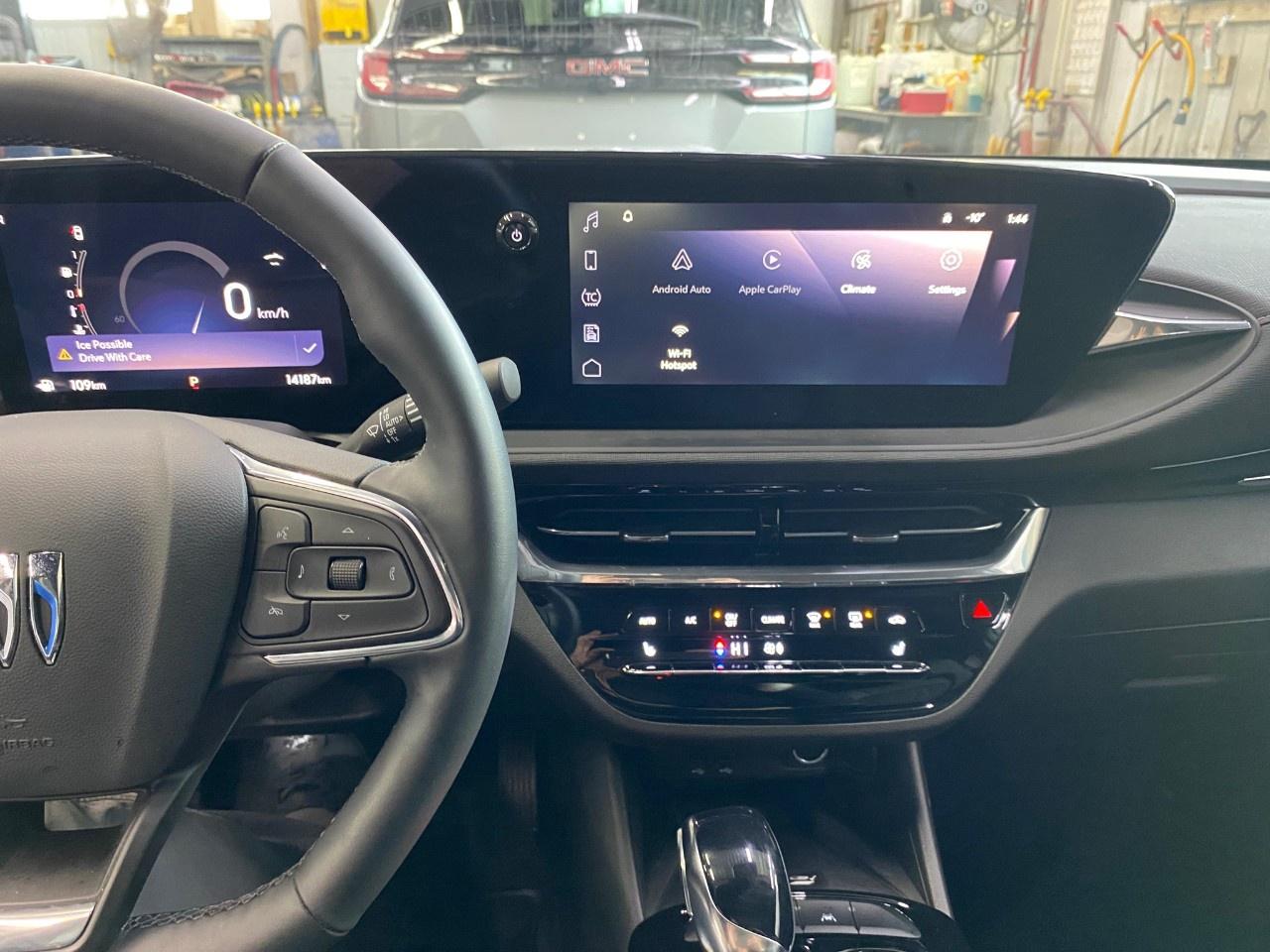 2025 Buick Envista FWD 4dr Avenir Photo