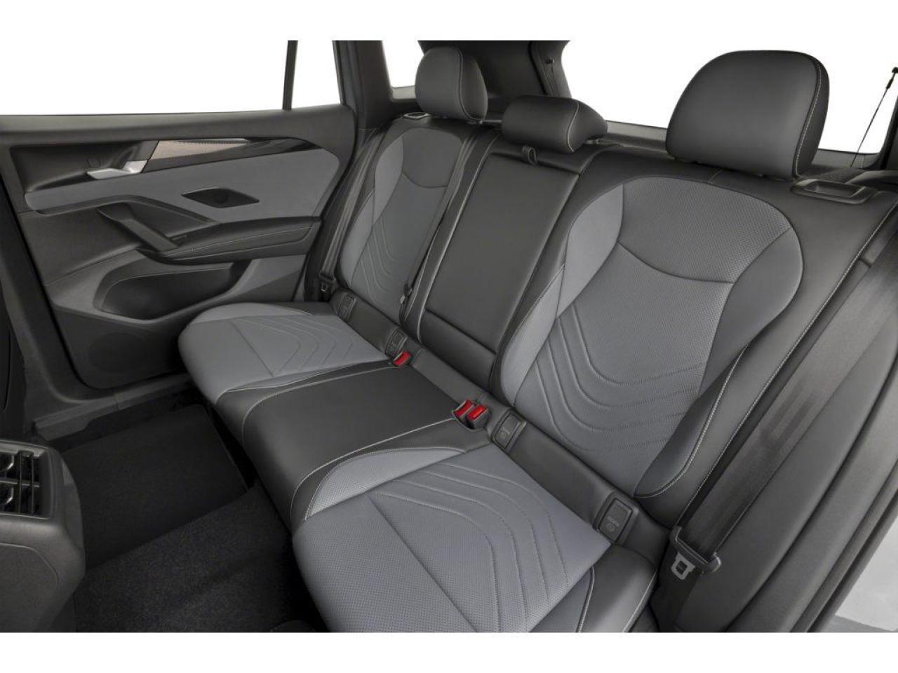 2025 Volkswagen Tiguan Comfortline R-Line Black Edition 4dr All-Wheel Drive 4MOTION Photo