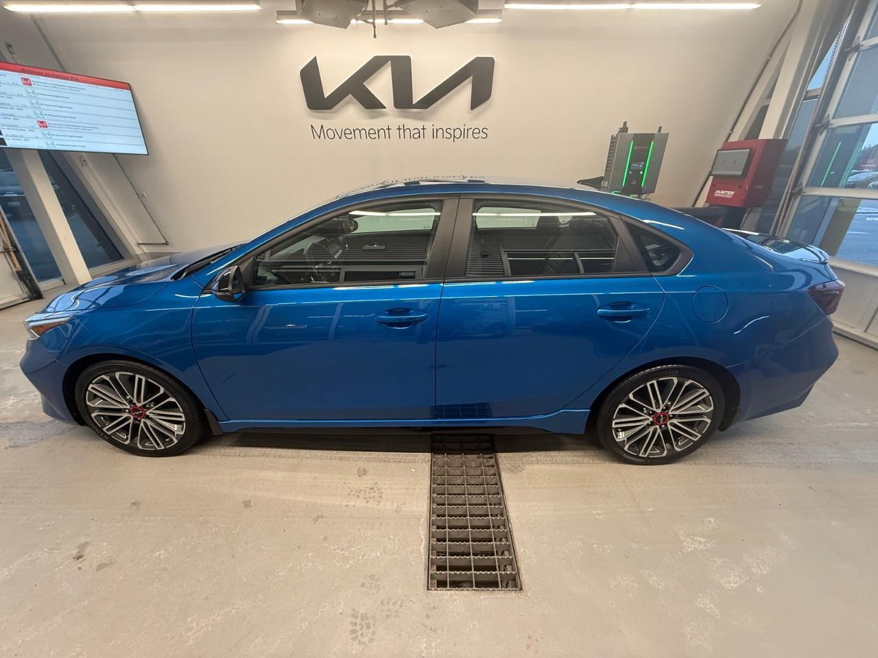 2022 Kia Forte GT Limited 4dr Sedan Photo