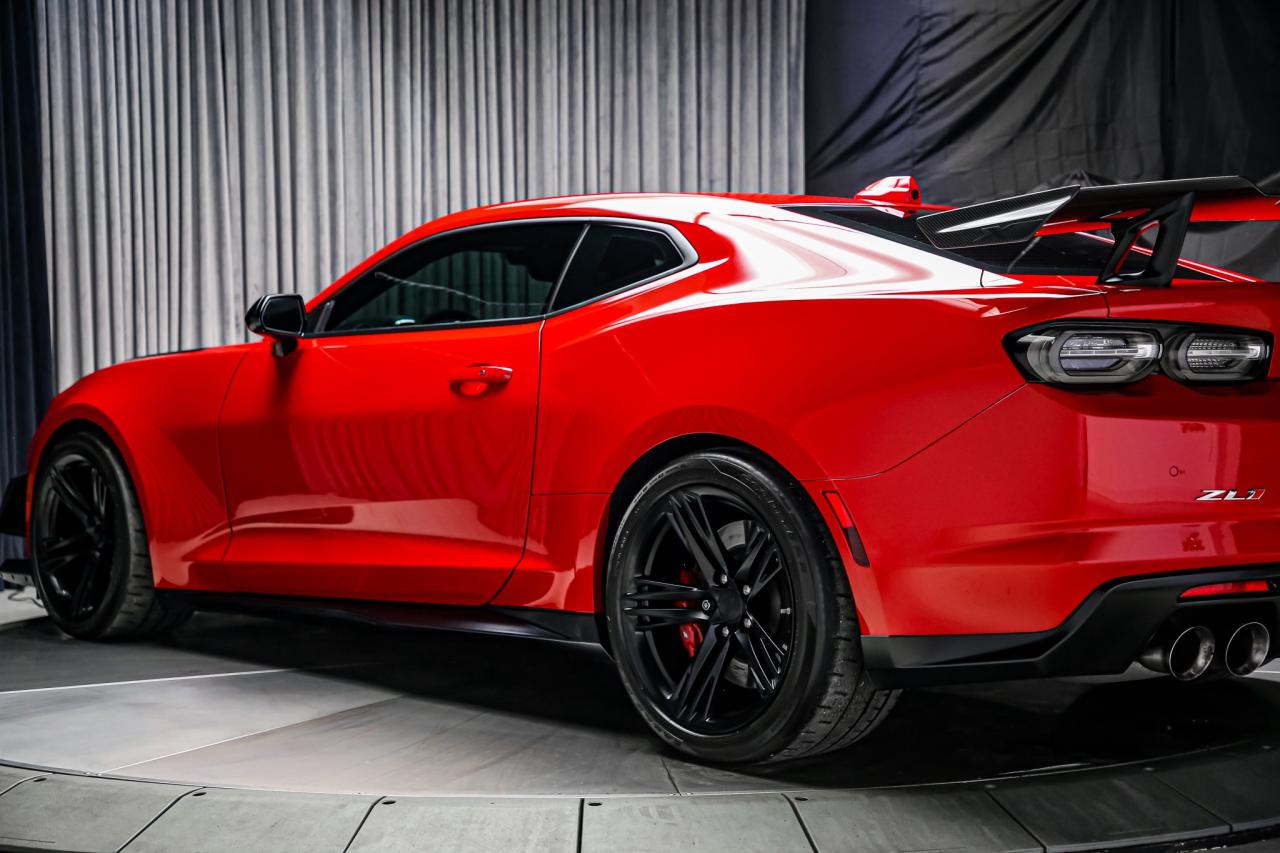 2021 Chevrolet Camaro ZL1 1LE EXTREME TRACK PACK MANUAL 650HP 1OWNER Photo