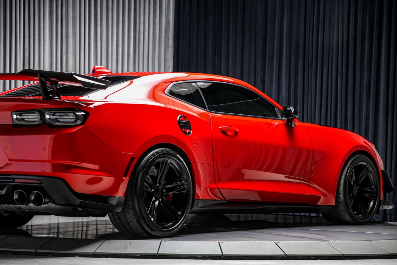 2021 Chevrolet Camaro ZL1 1LE EXTREME TRACK PACK MANUAL 650HP 1OWNER Photo