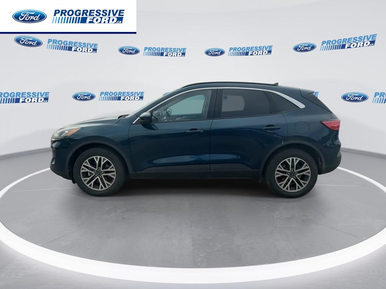 2020 Ford Escape SEL 4dr All-Wheel Drive Photo4