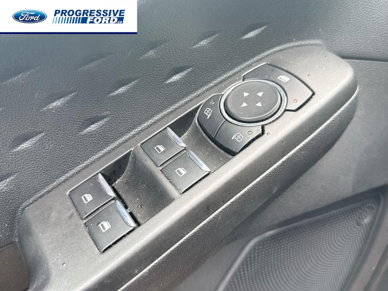 2020 Ford Escape SEL 4dr All-Wheel Drive Photo