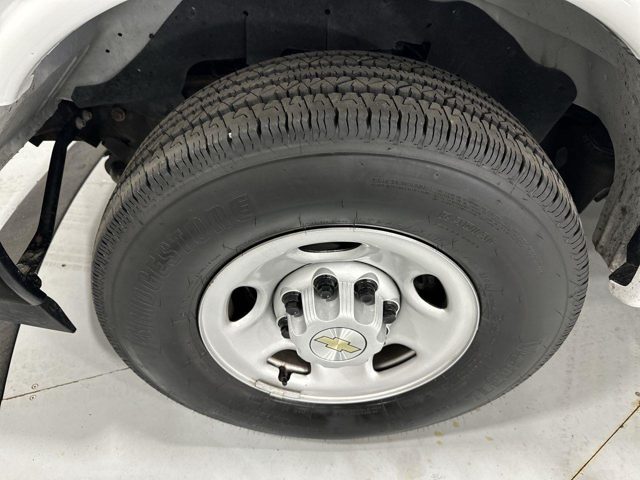 2023 GMC Savana 2500  Photo