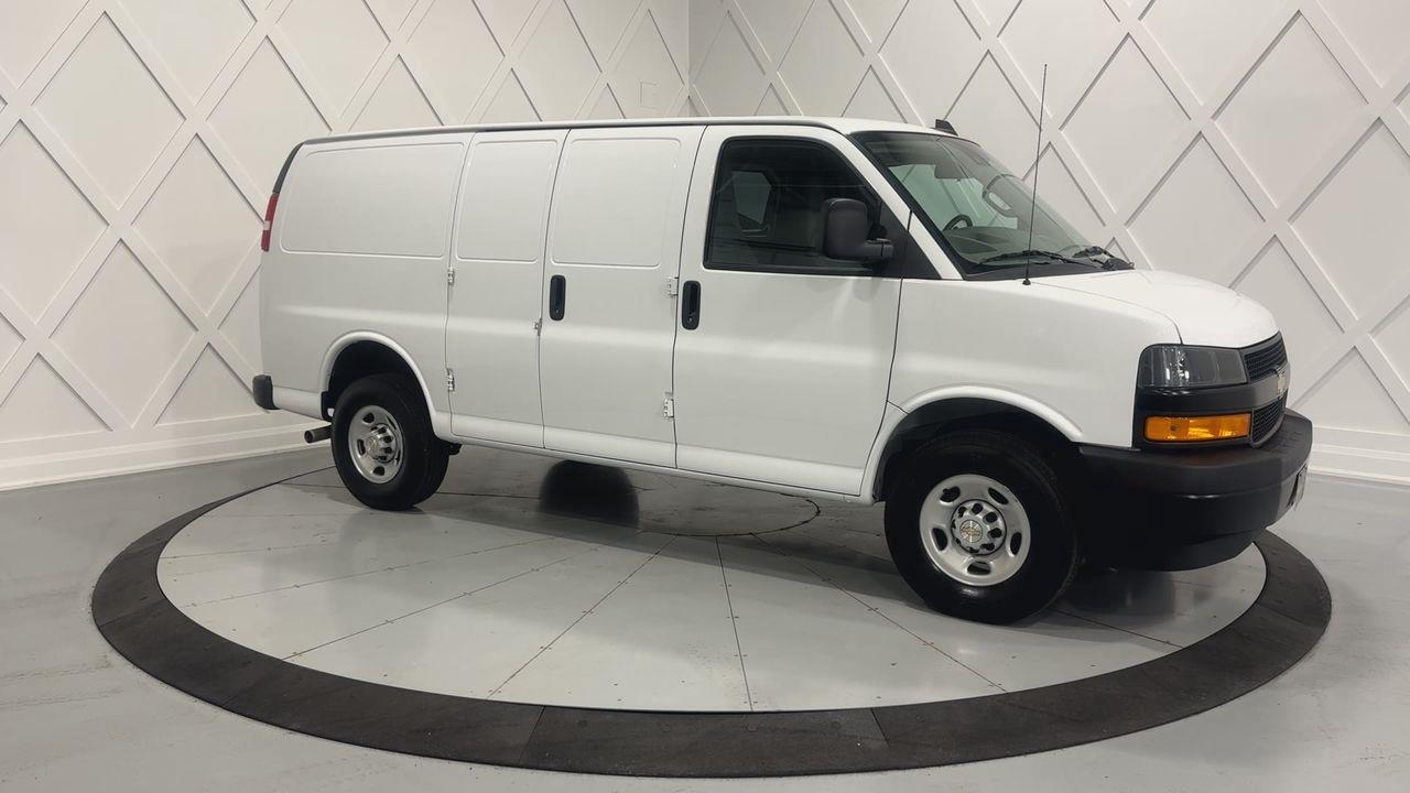 2023 GMC Savana 2500  Photo5