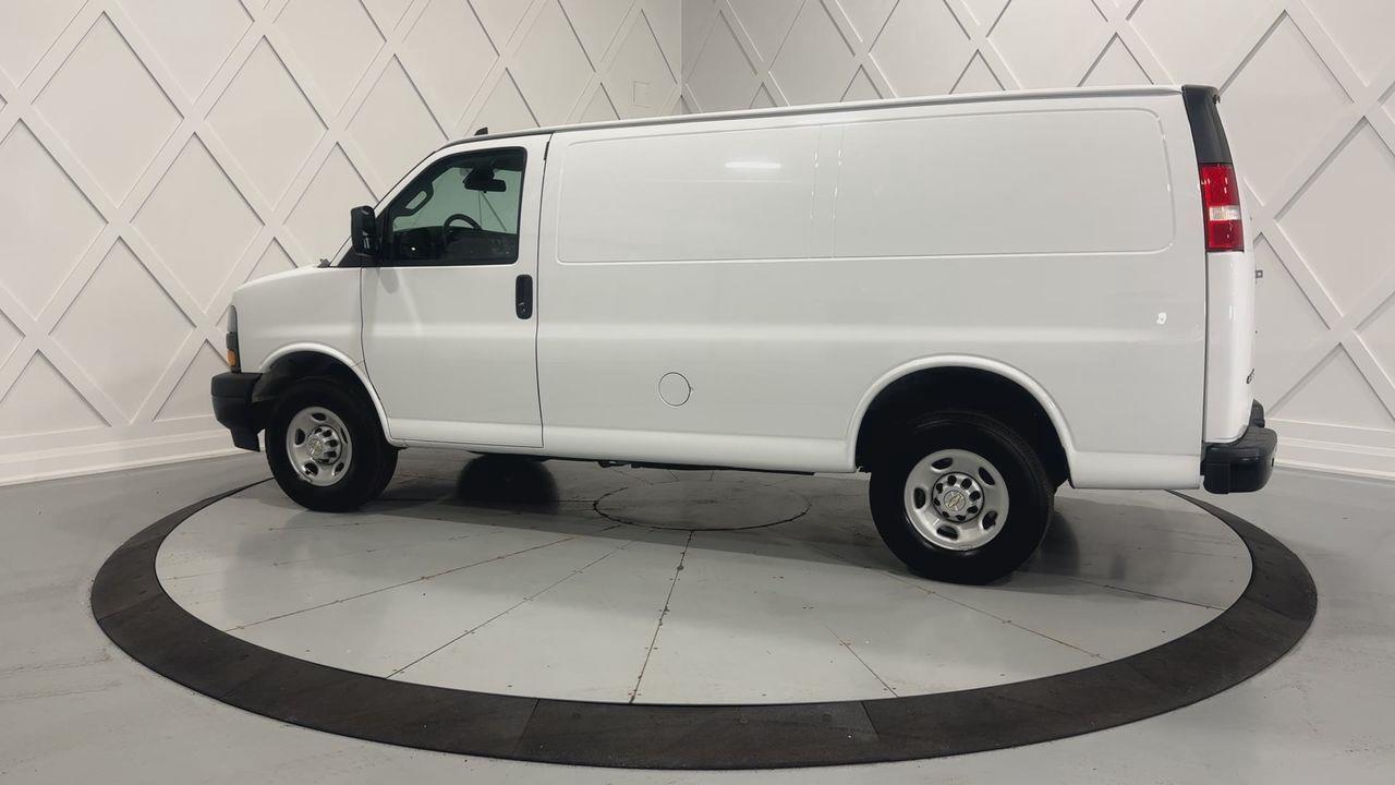 2023 GMC Savana 2500  Photo