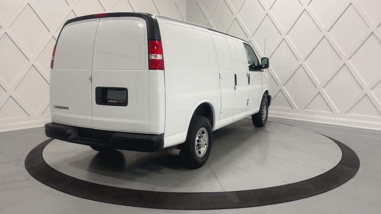 2023 GMC Savana 2500  Photo