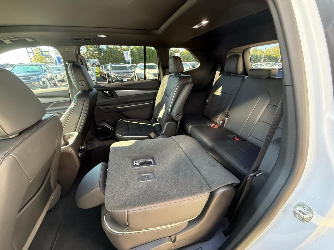 2026 Buick Enclave Sport Touring 4dr All-Wheel Drive Photo