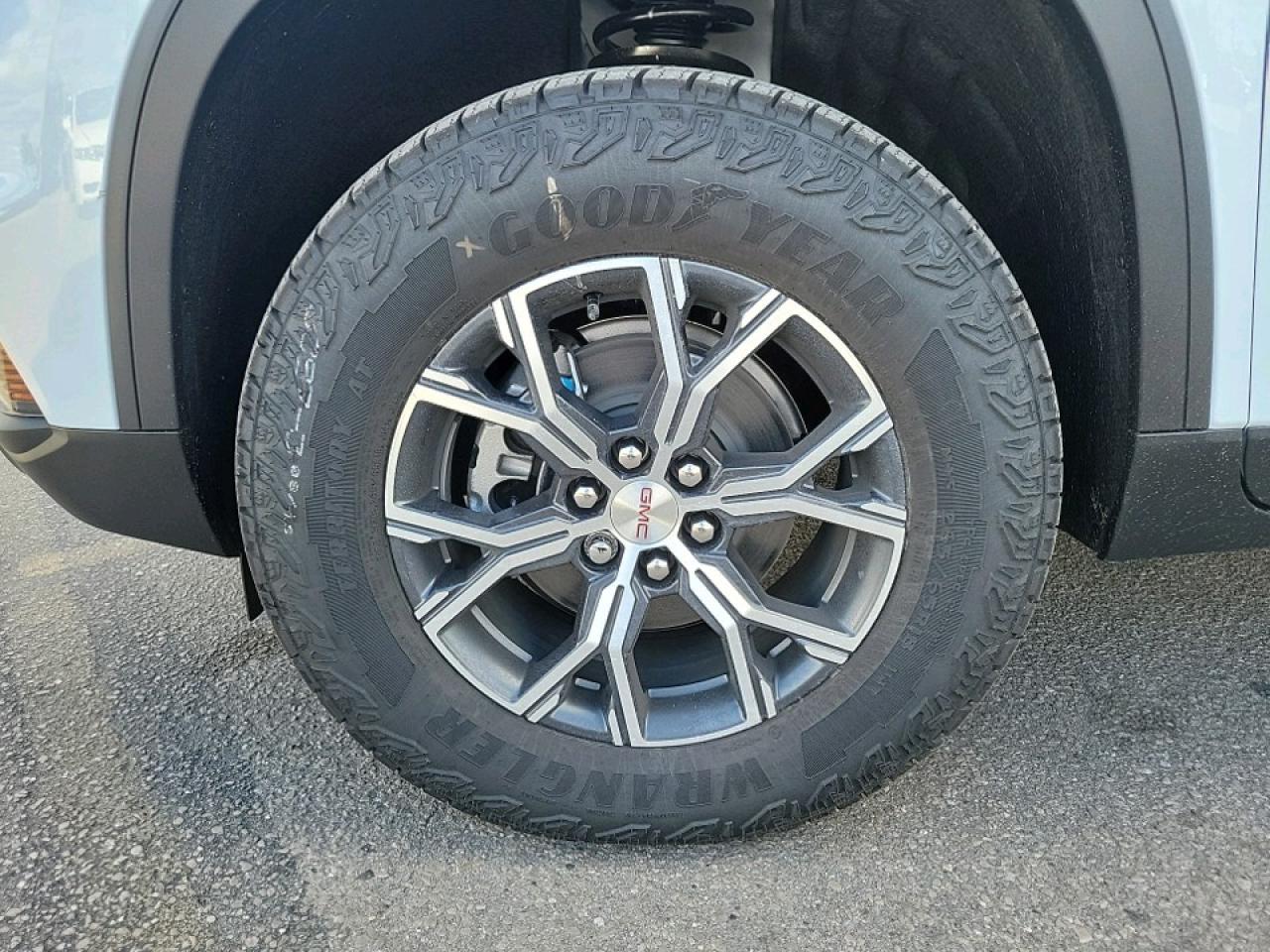 2026 GMC Acadia AT4 4dr All-Wheel Drive Photo