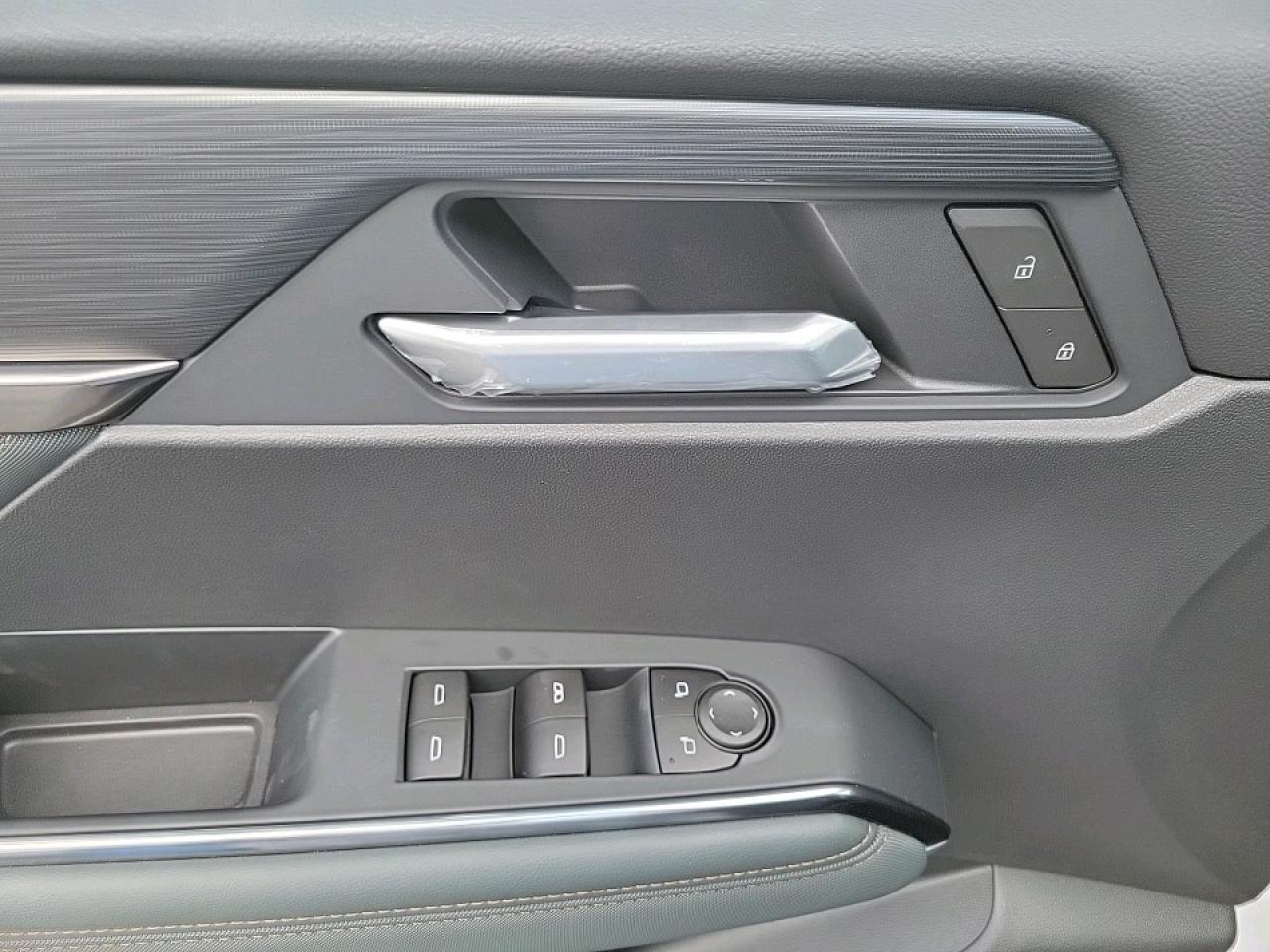 2026 GMC Acadia AT4 4dr All-Wheel Drive Photo