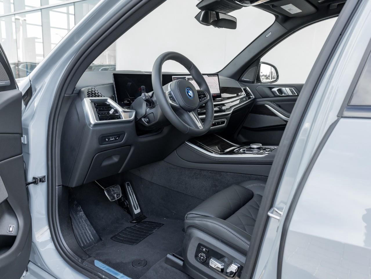 2025 BMW X5 PHEV xDrive50e 4dr All-Wheel Drive Sports Activity Vehicle Photo