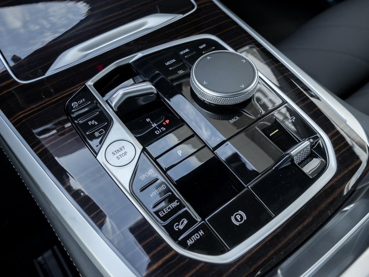 2025 BMW X5 PHEV xDrive50e 4dr All-Wheel Drive Sports Activity Vehicle Photo