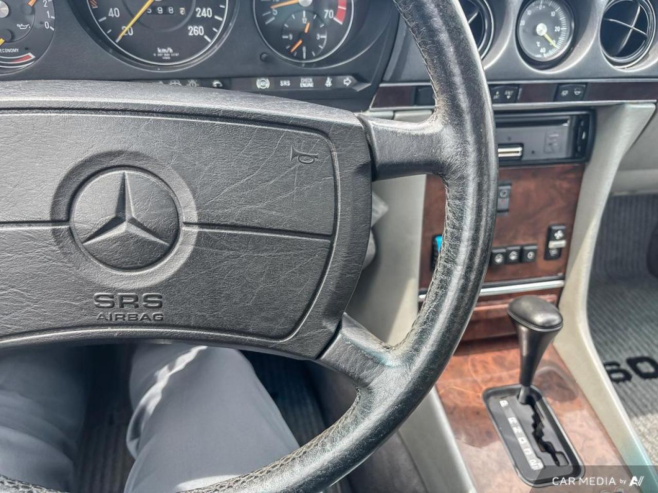 1989 Mercedes-Benz 560SL  Photo