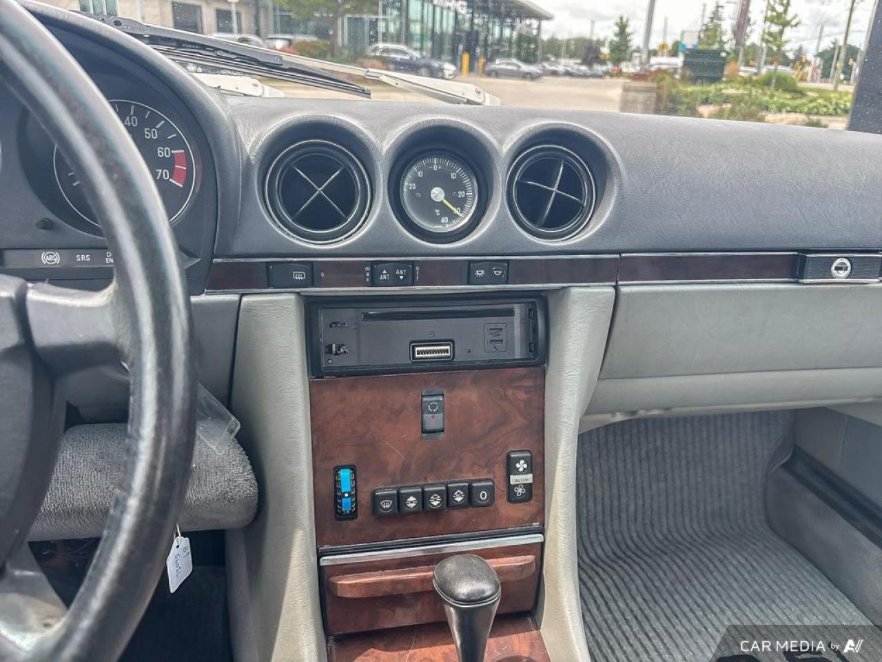 1989 Mercedes-Benz 560SL  Photo