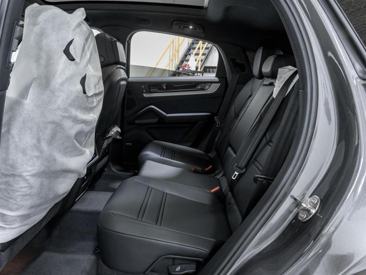 2025 Porsche Cayenne  Photo